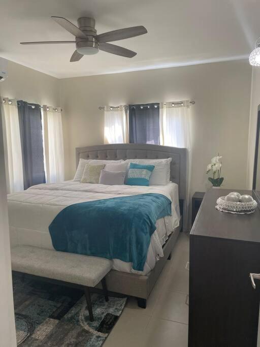 Natty'S Cozy Beach House In Hanover Jamaica Lucea Exterior foto